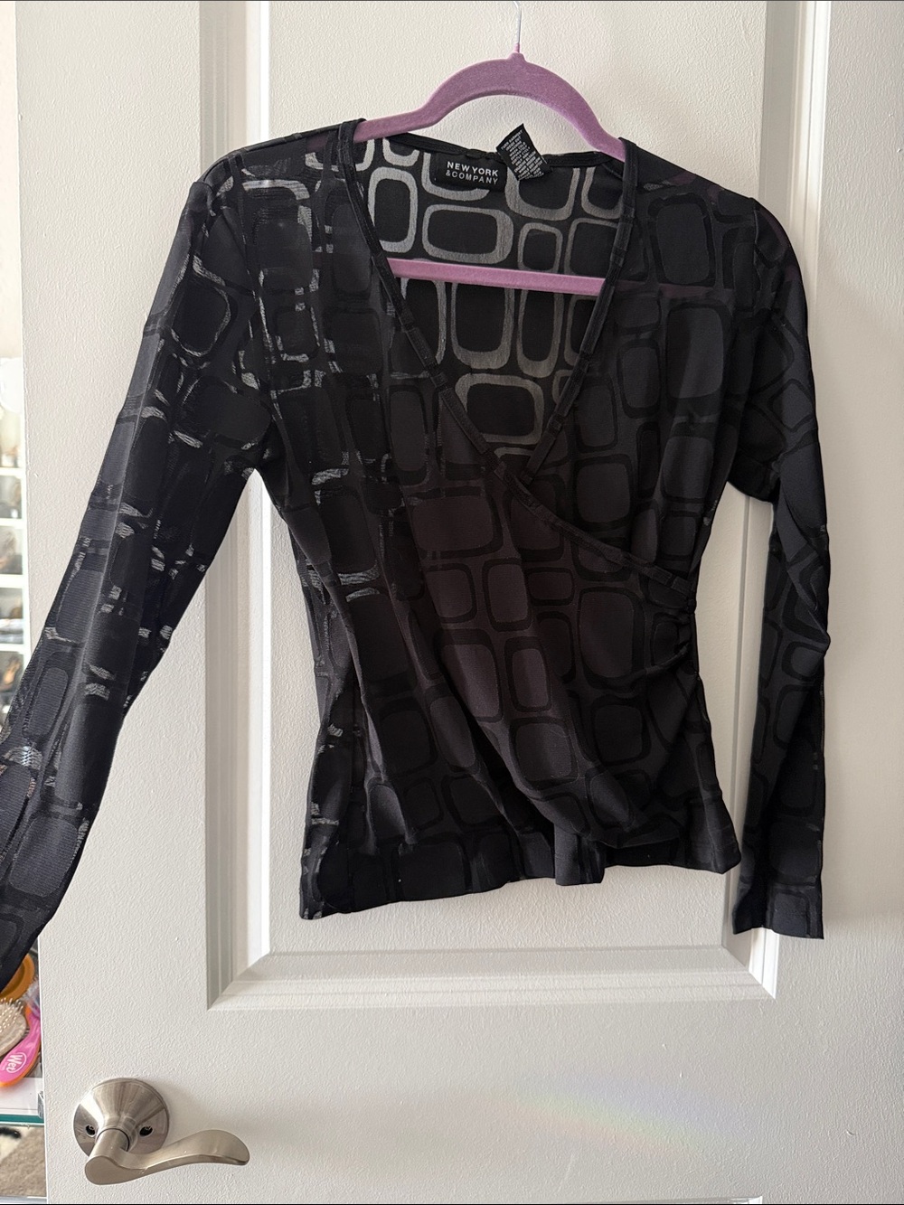New York & Company Black Sheer Geometric Wrap Long Sleeve Top